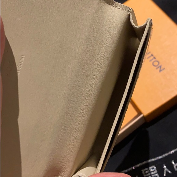 LV vernis card holder - Picture 6 of 8